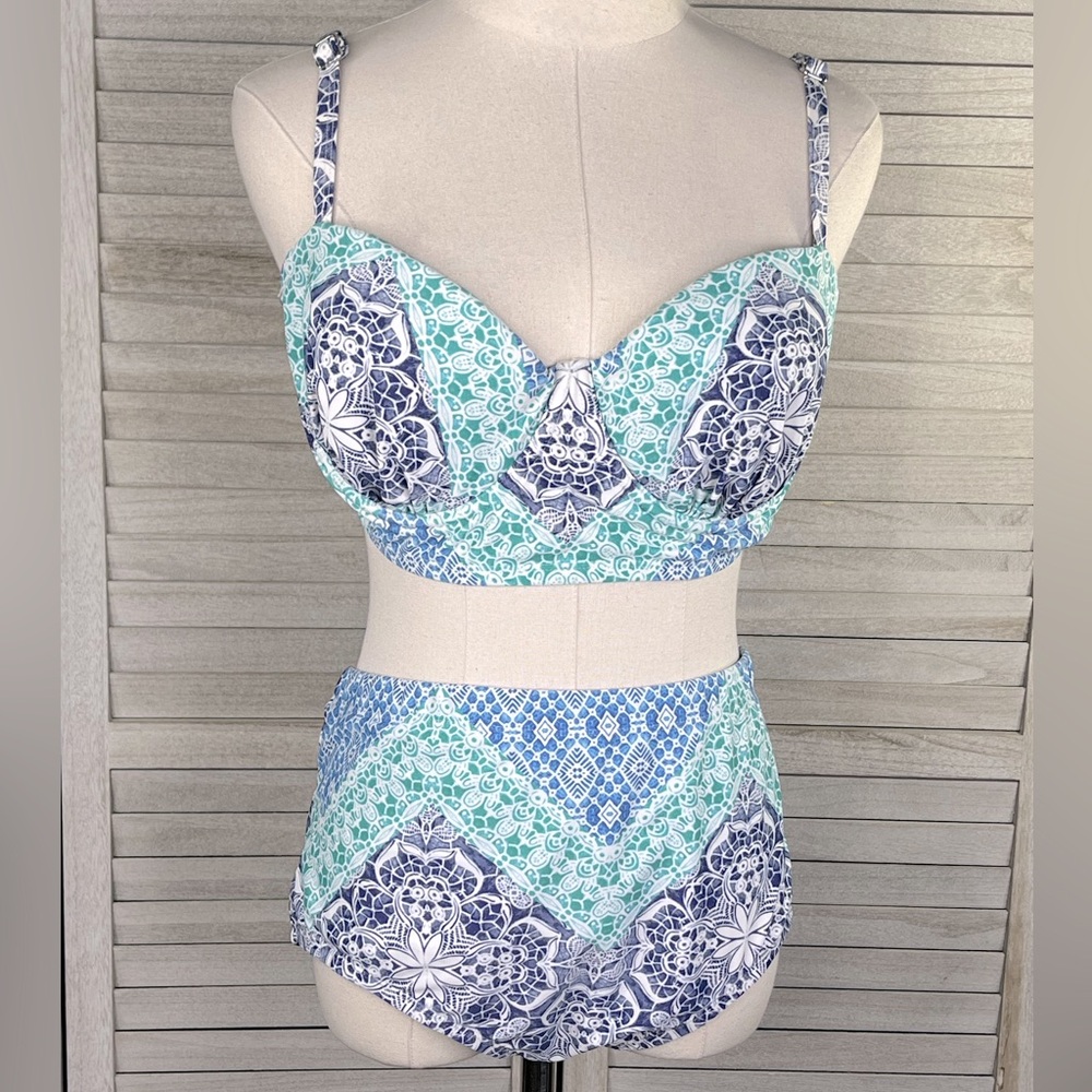 SWIMSUITS FOR ALL Bikini Set Medallion Print Blue/Green-14 Top/16 Bottom